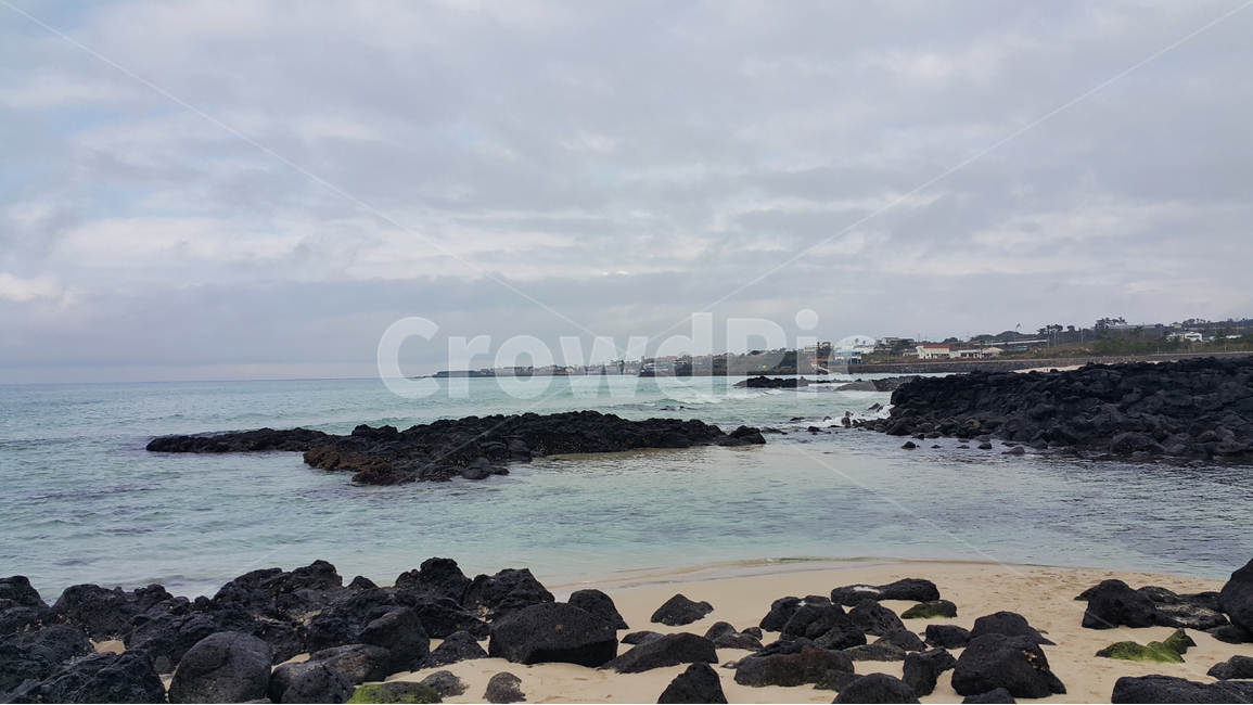 바다,바위,하늘,해수욕장,제주도,여행,sea,풍경,경치,모레,구름,jejudo,korea,한국,대한민국,자연,풍경,nature,landscape,한국자연풍경,한국자연경관,korea nature landscape,제주도,jeju,jeju island,promontory,곶
