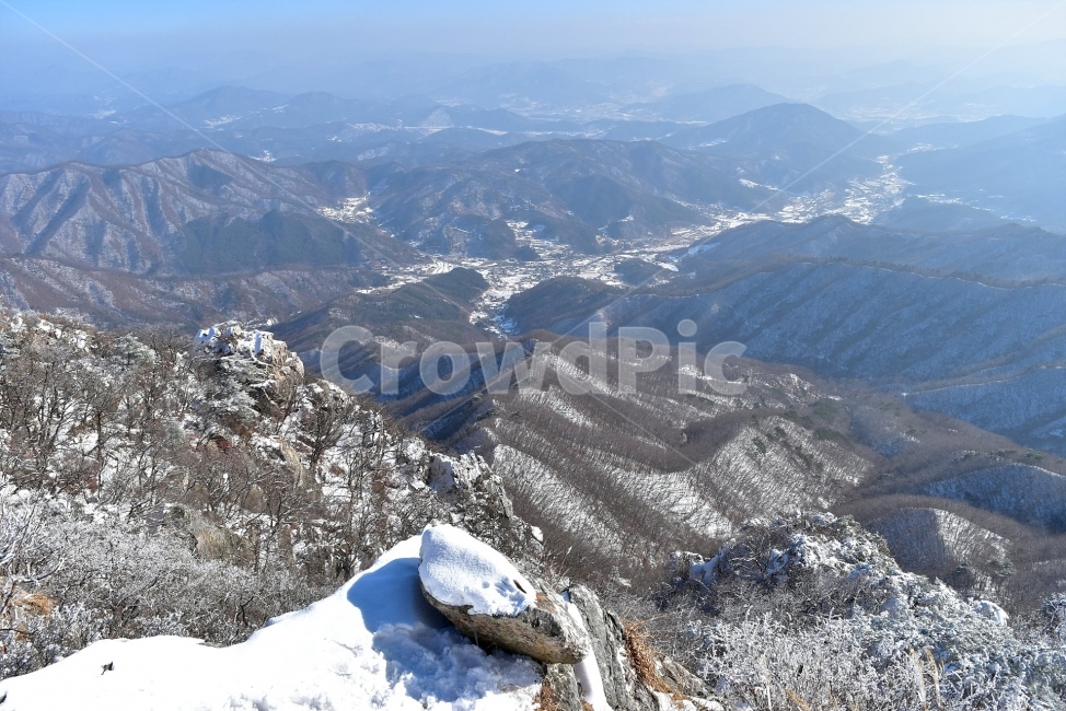 용문산,백운봉,풍경,자연,등산,트레킹,산행,마테호른,두리봉,파란,하늘,상고대,서리꽃,눈꽃,눈,눈풍경,양평,겨울,힐링,산행지,국내여행,자연풍경,산사진,비경,100대명산,감성,조망,전망,자연휴양림,세수골,겨울왕국,아름다운,수려한,겨울,계절,winter,season,자연,풍경,nature,landscape,한국자연풍경,한국자연경관,korea nature landscape,outdoors,옥외,slope,경사,mountain,산