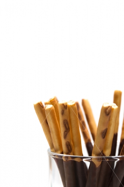 빼빼로,빼빼로데이,막대과자,초콜릿,음식,이벤트,컨셉,컨셉트,디저트,간식,후식,기념일,과자,제과,갈색,브라운,오브젝트,스튜디오,배경,사랑,연인,선물,가을,초콜렛,초코렛,초코릿,설탕,달콤한,문화,브랜드,쿠키,행사,11월,11일,이미지,누끼,화이트,흰색,컵,기념일,축하,anniversary,congratulation,celebrate,celebration,음식,식재료,요리,food,cook,meal,dishes,food reserves,디저트,간식,후식,dessert,snack,누끼,remove background