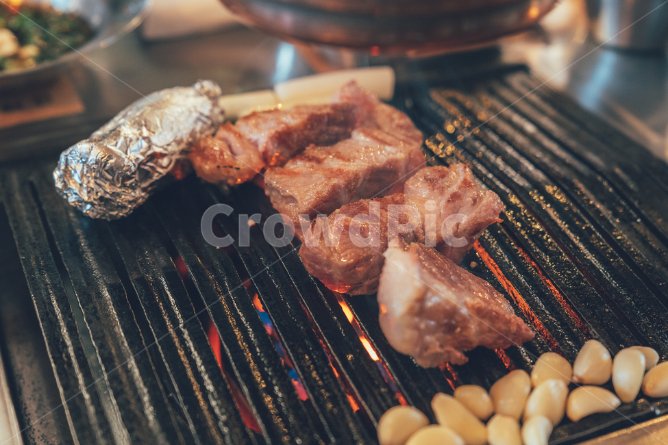 목살,돼지고기,구이,마늘,pork,food,맛집,음식,식재료,요리,food,cook,meal,dishes,food reserves,육류,고기,meat,한식,한국음식,한국요리,korean food,korean dishes,korean meal,korean cook
