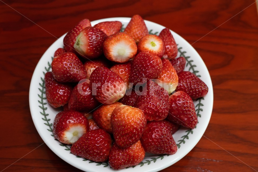 딸기,과일,봄과일,디저트,후식,음식,식재료,요리,food,cook,meal,dishes,food reserves,과일,열매,fruit