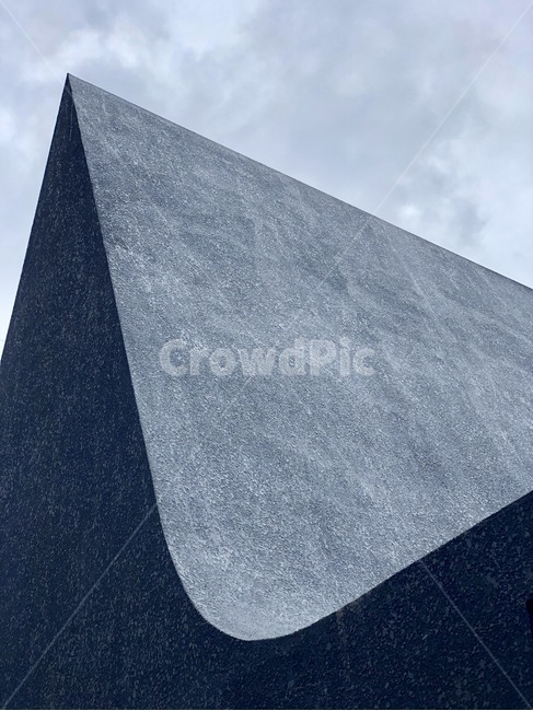 하늘,구름,회색,흐린날씨,건물,삼각형,triangle