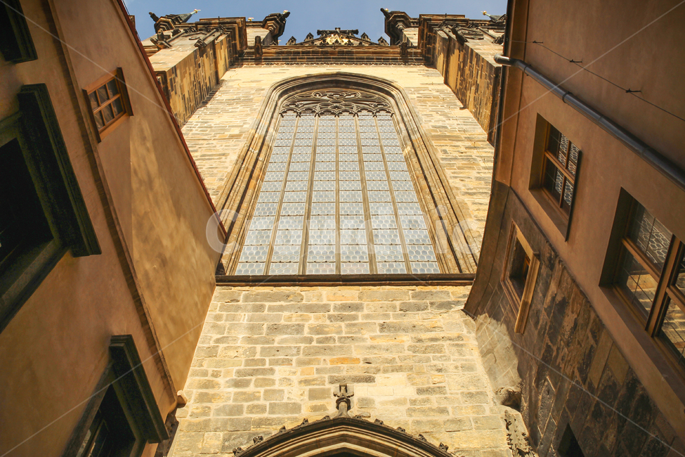 틴성모성당,틴성당,체코,건축,건축물,프라하,도시,수도,문화,유산,유적,유명한,중세,중세건축,문화유산,성당,교회,건물,랜드마크,창문,로우앵글,벽돌,첨탑,웅장한,높은,랜드마크,landmark,tourist attraction,해외,외국,세계,foreign,oversea,world,세계랜드마크,해외랜드마크,외국랜드마크,world landmark,world tourist attraction,종교,신앙,religion,belief,faith,건축물,건물외관,exterior,building,structure,architecture,construction