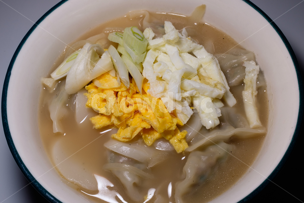 만두,떡,설날,쌀,국물,한국음식,한국문화,음식,식품,전통,문화,식사,수프,그릇,새해,new year,음식,식재료,요리,food,cook,meal,dishes,food reserves,한식,한국음식,한국요리,korean food,korean dishes,korean meal,korean cook