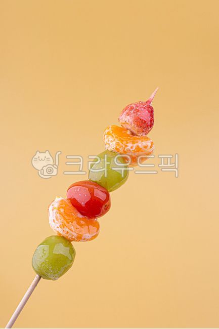 탕후루,생과일,과일,설탕,설탕시럽,시럽,꼬치,설탕코팅,간식,음식,과일탕후루,과일꼬치,귤,샤인머스켓