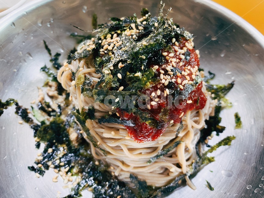 Korean cuisine,Makguksu,noodle,food,Buckwheat Makguksu,Cold noodles,meal,koreancook,Types of noodles,koreannoodle,Bibim Makguksu,Korean food,Noodle dish