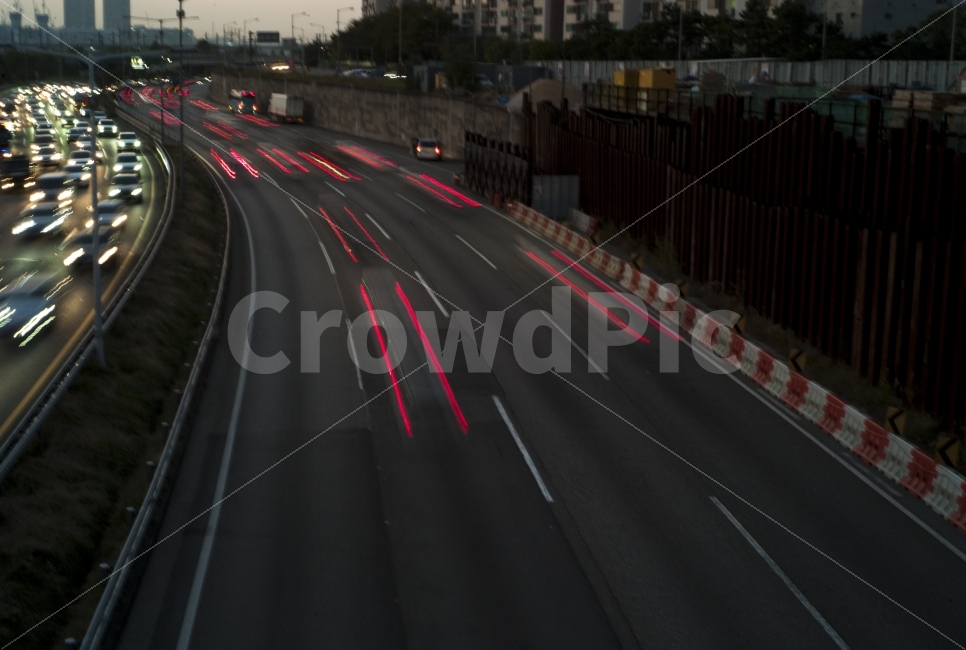 도시,혼잡,도로,야경,밤사진,감성사진,산업,industry,industrial,교통,교통수단,traffic,transportation,road,freeway,고속 도로,highway,고속도로