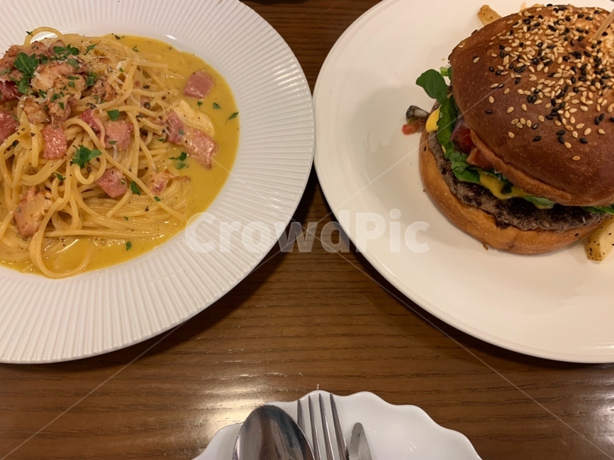 음식,파스타,햄버거,균형,감성,항공샷,감성사진,수제햄버거,저녁,dinner,meal,hamburger,burger,pasta,balance,food,배경