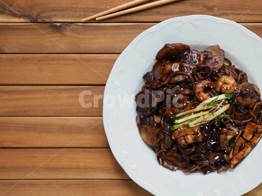 짜장면,해물짜장면,국수,오이,음식,중국음식,아시아음식,요리,식사,배경,소스,해물,jajangmyeon,seafoodjjajangmyeon,noodle,cucumber,food,chinesefood,asianfood,cooking,meal,background,sauce,seafood,음식,식재료,요리,food,cook,meal,dishes,food reserves,중식,중국음식,중화요리,chinese food,chinese dishes,chinese meal,chinese cook