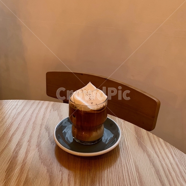 아인슈패너,아인슈페너,커피,카페,비엔나커피,크림,coffee