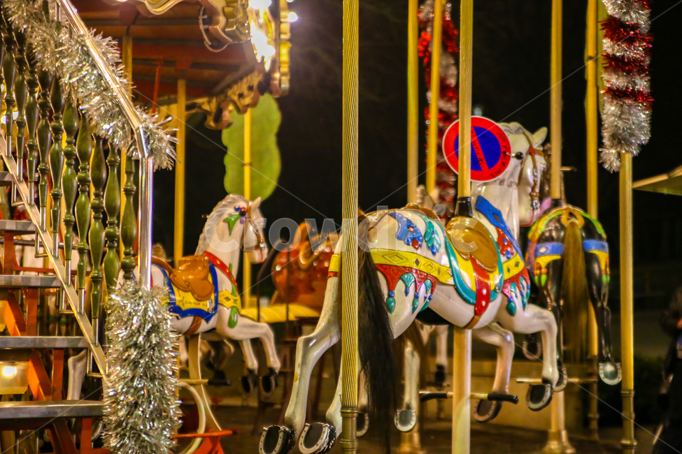 night view,merrygoround,seine,seine river,nightview,Merrygoround,tour,fly,eiffeltower,paris,The Eiffel Tower,europe