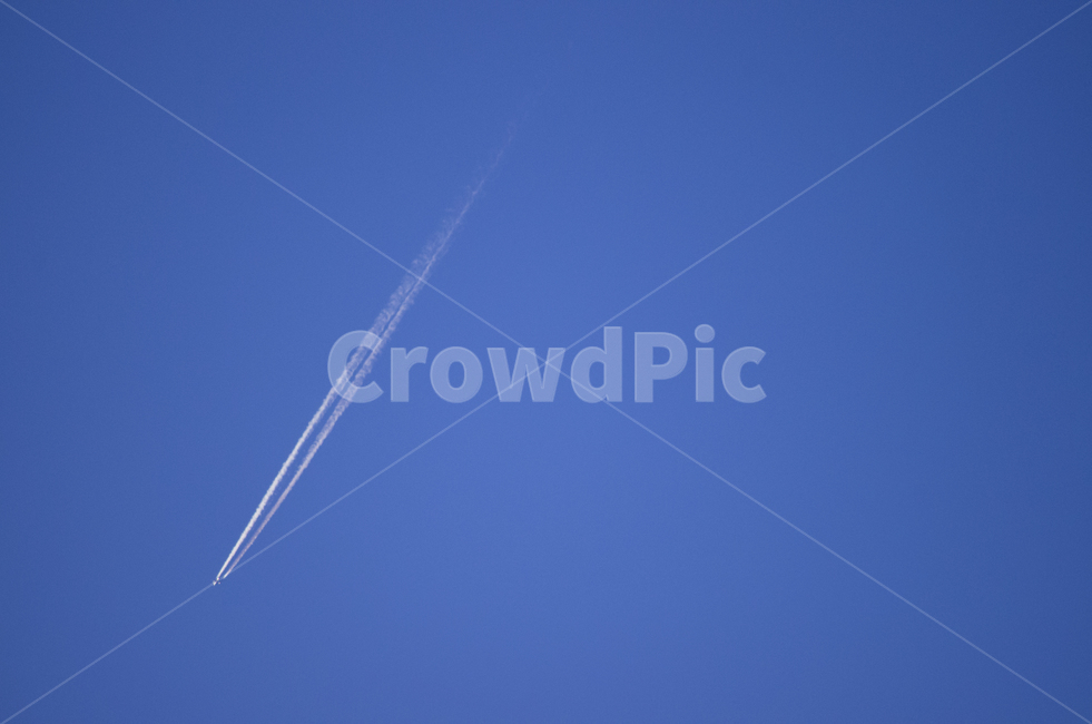 cloud,sky,contrail,blue sky,airplane