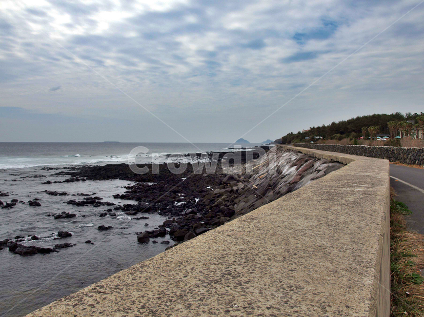 제주,올레5코스,올레길,서귀포,남원포구,바다,해변,도로,방파제,자연,풍경,nature,landscape,제주도,jeju,jeju island,soil,흙,outdoors,옥외,sand,모래,dune,모래 언덕,shoreline,해안선,water,물