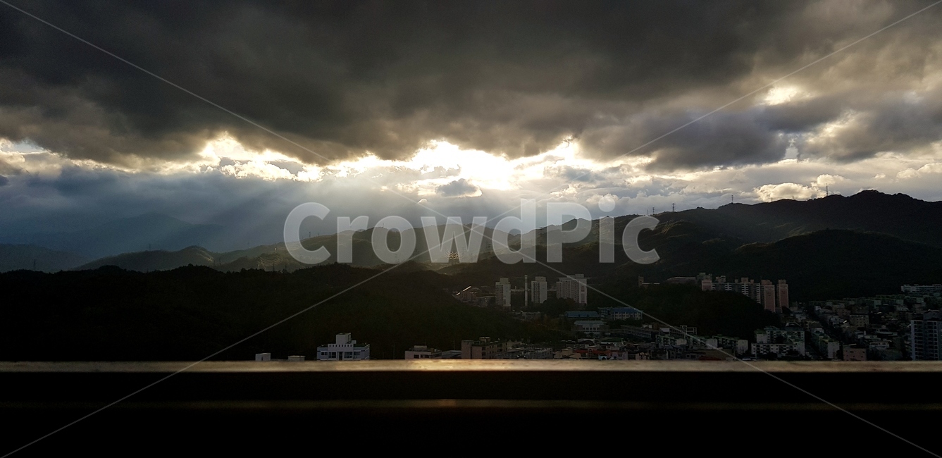 하늘,스카이라운지,비가그친오후,햇빛,선샤인,도시,풍경,city,landscape,light,빛,flare,플레어,nature,자연,weather,날씨,outdoors,옥외