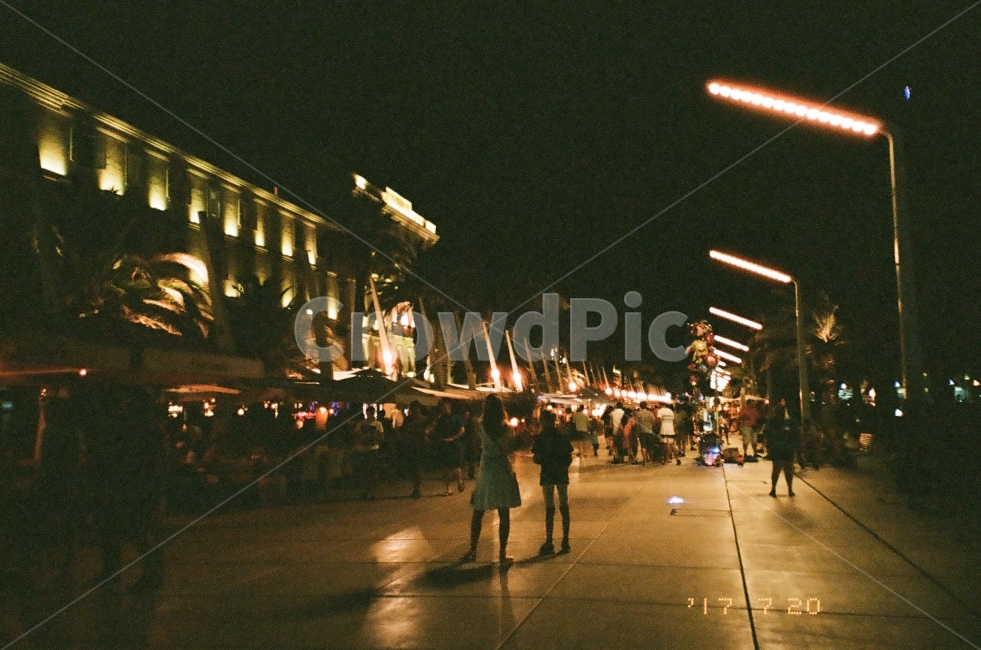 필름,필름사진,밤,크로아티아,스플리트,여행,휴가,여름,film,night,croatia,split,야경,밤,풍경,nightscape,night,landscape,도시,city,해외,외국,세계,foreign,oversea,world,세계도시풍경,해외도시풍경,외국도시풍경,world cityscape,사람들,대중,군중,other people,crowd,감성,sensible,feeling,pedestrian,보행자,building,건물,urban,어반,시티,downtown,도심,town,metropolis,중심지,architecture,건축물