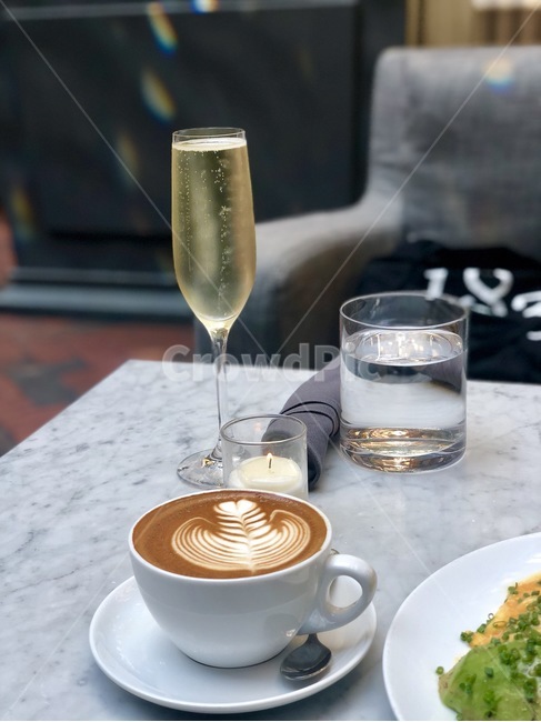 샴페인,커피,카페,브런치,cafe,brunch,술,주류,alcohol,커피,카페,coffee,cafe