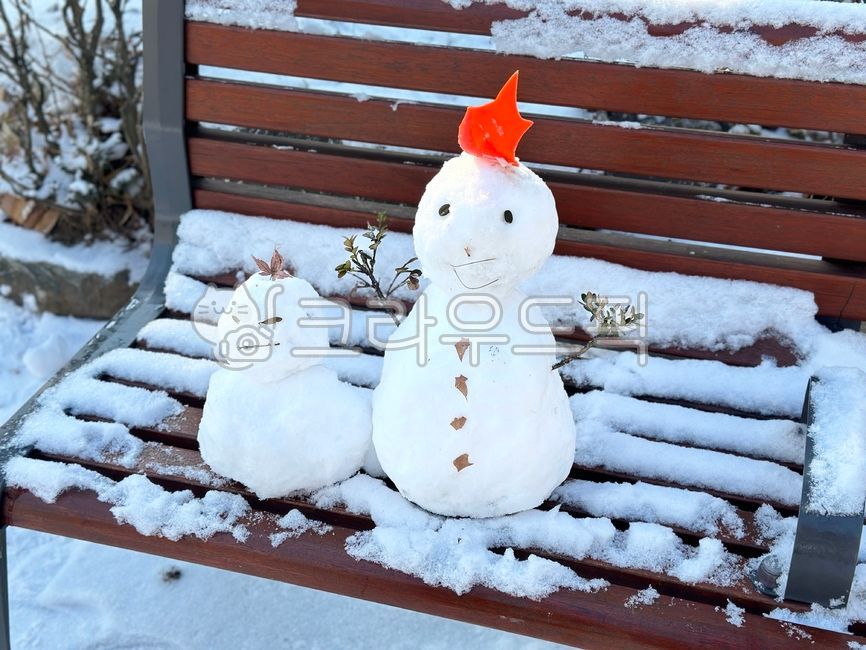 눈사람,눈,크리스마스,흰눈,스노우맨,snow,snowman,winter,outdoors,겨울