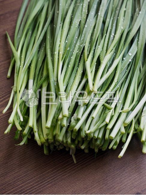 부추,유기농,유기농부추,채소,야채,음식,음식재료,녹색,chives,organic,organicleek,vegetable,food,foodingredients,green,배경,background,웰빙,웰빙음식,녹색채소,잎,잎채소,wellbeing,wellnessfood,greenvegetable,leaf,leafvegetable,식물,plant,음식,식재료,요리,food,cook,meal,dishes,food reserves,채소,야채,vegetables