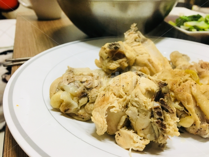 닭고기,육류,닭,백숙,삶은닭,음식,한국,야식,음식,식재료,요리,food,cook,meal,dishes,food reserves,육류,고기,meat,한식,한국음식,한국요리,korean food,korean dishes,korean meal,korean cook