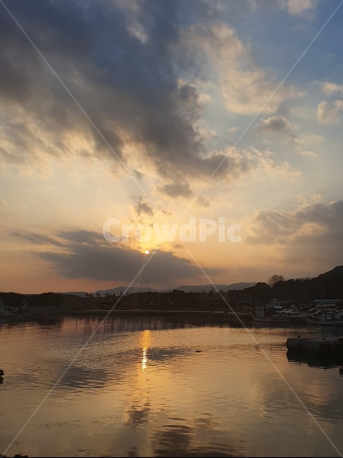 노을,황혼,일몰,sunset,하늘,sky,redsky,붉은하늘,dawn,자연,dusk,자연풍경,노을풍경,구름,바닷가,바다풍경,바다노을,빛,light,플레어,flare,sunlight,옥외,outdoors,햇빛,nature,한국자연풍경