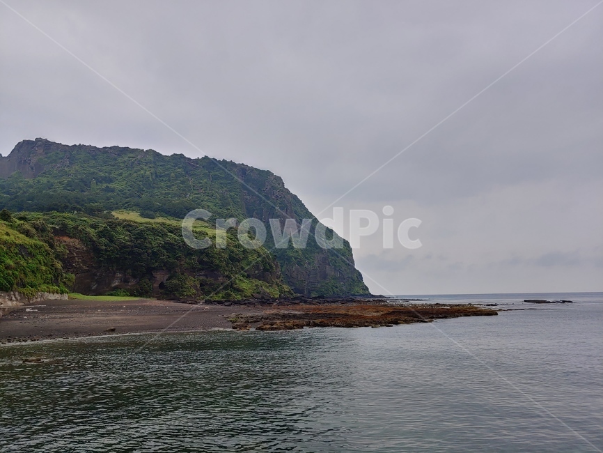 바다,섬,해안,하늘,절벽,plant,rock,cliff,shore,seaside,sand