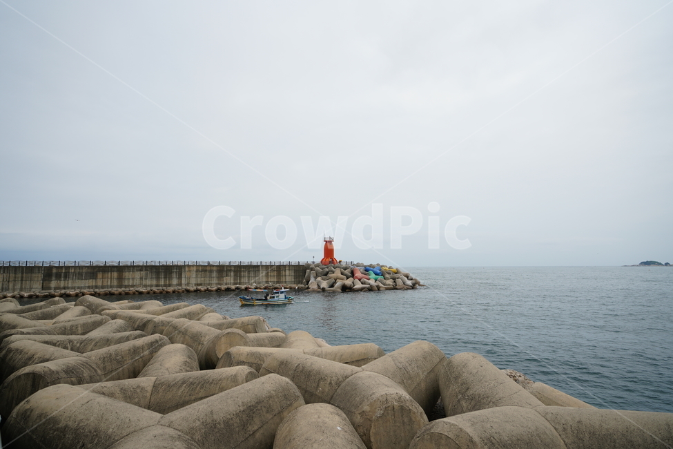 등대,바다,풍경,바닷가,하늘,바닷물,경치,자연,물,sea,방파제,등대,lighthouse