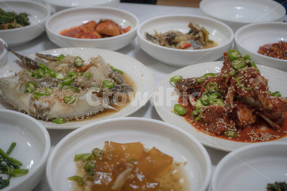 반찬,양념게장,한식,찬,음식,식사,음식,식재료,요리,food,cook,meal,dishes,food reserves,한식,한국음식,한국요리,korean food,korean dishes,korean meal,korean cook