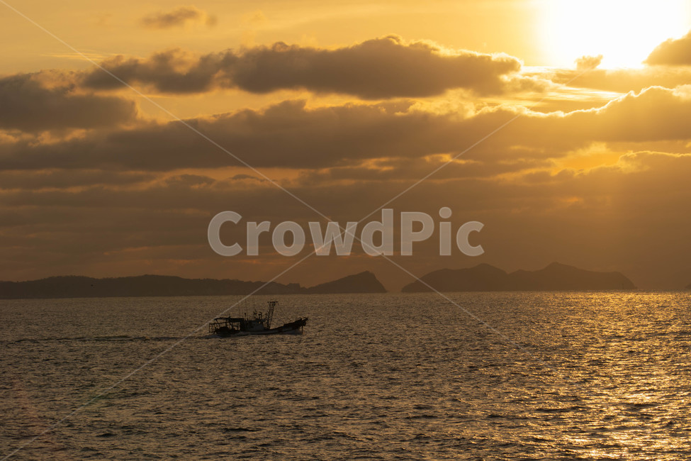 서해,바다,일몰,풍경,자연,자연,풍경,nature,landscape,산업,industry,industrial,어업,fishery,fishing industry,boat,보트,transportation,교통,vehicle,차량,flare,플레어,light,빛,sunlight,햇빛