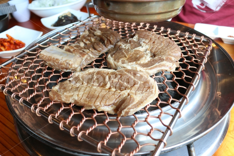 고기,석쇠,음식,불판,양념,음식,식재료,요리,food,cook,meal,dishes,food reserves,육류,고기,meat,한식,한국음식,한국요리,korean food,korean dishes,korean meal,korean cook
