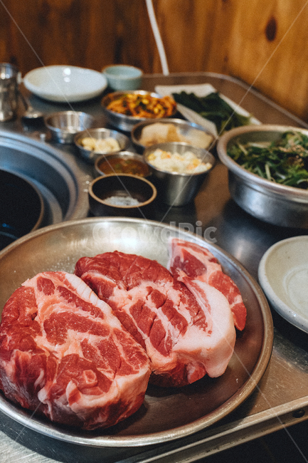 돼지고기,목살,pork,고기,맛집,구이,음식,식재료,요리,food,cook,meal,dishes,food reserves,육류,고기,meat