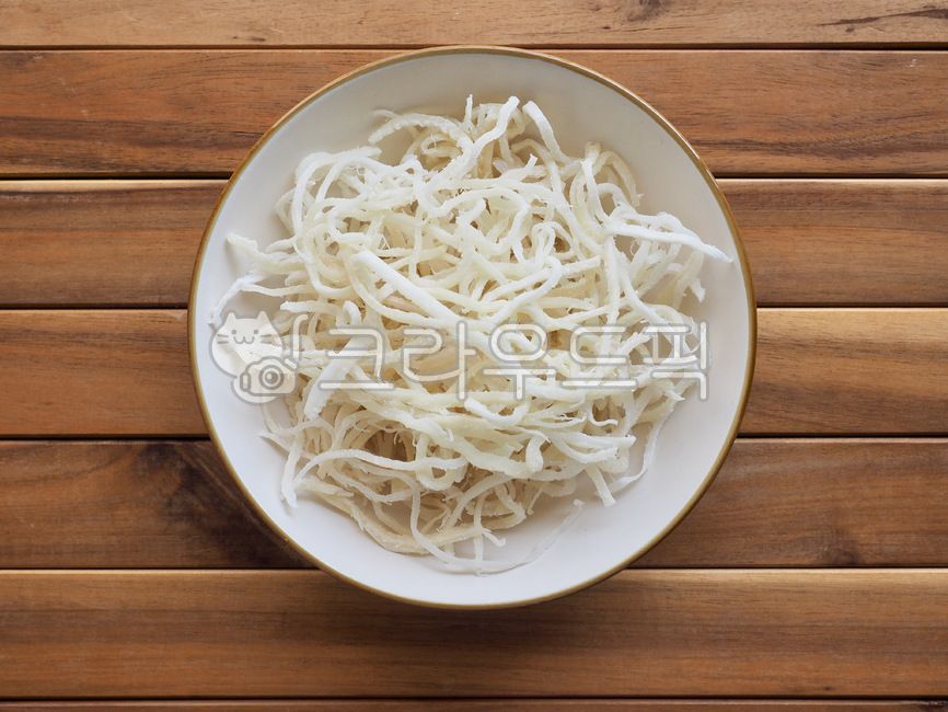 오징어,오징어채,음식,요리재료,가공식품,배경,건어물,마른오징어,간식,반찬,squid,food,cookingingredients,processedfood,background,driedfish,driedsquid,snack,sidedish