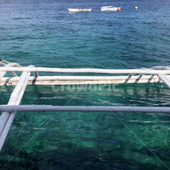 vehicle,차량,watercraft,선박,transportation,교통,outrigger,아우트리거,rowboat,노젓는배,canoe,카누,boat,보트,세부,cebu,바다,sea,blue