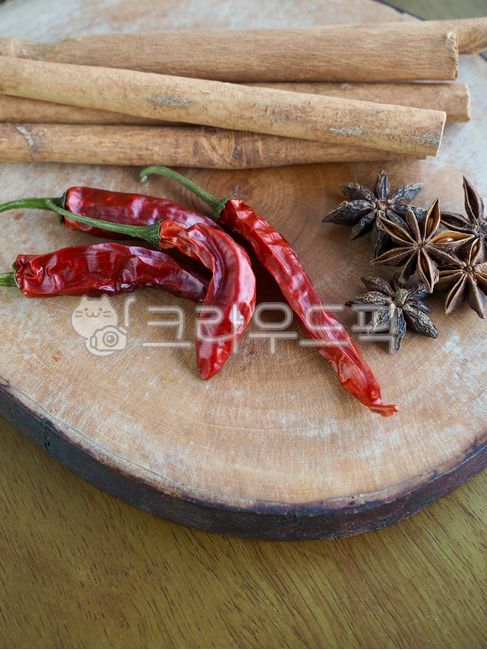 스타아니스홀,향신료,팔각,팔각향,별모양,아니스,인도음식,향기,음식,유기농,요리,요리재료,갈색,중국음식,아시아음식,건조식품,식물,향료,staranisehall,spice,octagon,octagonal,starshape,anise,indianfood,scent,food,organic,cooking,cookingingredients,brown,chinesefood,asianfood,dryfood,plant,spices,시나몬,계피,고추,음식,식재료,요리,food,cook,meal,dishes,food reserves