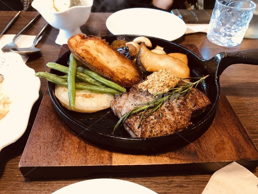 스테이크,음식,맛집,레스토랑,요리