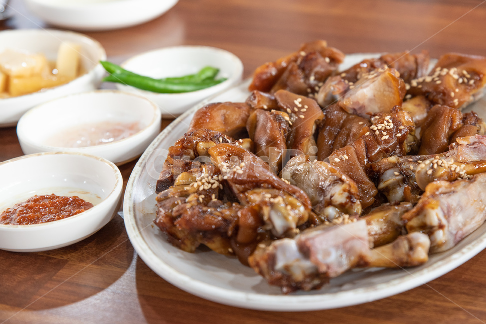 족발,아강발,음식,고기,돼지고기,음식,식재료,요리,food,cook,meal,dishes,food reserves,육류,고기,meat,한식,한국음식,한국요리,korean food,korean dishes,korean meal,korean cook