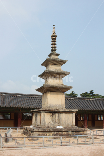 불국사,석가탑,경주,seokgatap,bulguksa,culture,history,landmark,nobody,old,stone,temple,tower,traditional,석탑,절,사찰,한국전통,한국문화,랜드마크,한국관광지,한국명소,조각상,석상,조형물,종교,신앙,건축물,한국전통,한국문화,korean traditional,korean culture,랜드마크,landmark,tourist attraction,한국랜드마크,한국관광지,한국명소,korea landmark,korea tourist attraction,조각상,동상,석상,조형물,statue,bronze statue,stone statue