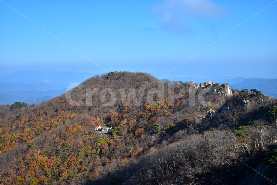 대둔산,가을,풍경,단풍,탐방,도립공원,빨간단풍,파란하늘,가을색,오색,울긋불긋,알록달록,그림같은,칼라풀,뷰티플,아름다운,힐링,감성,자연,정취,산세,명산,100대명산,nature,산,등산,트레킹,풍경사진,비경,경치,가을사진,가을색채,가을의정취,맑음,청명,가을날씨,경관,기암,암봉우리,mountain,금산,완주,논산,낙조대,낙조산장,마천대,케이블카,구름다리,삼선계단,가을,계절,fall,autumn,season,자연,풍경,nature,landscape,한국자연풍경,한국자연경관,korea nature landscape,outdoors,옥외,hill,언덕