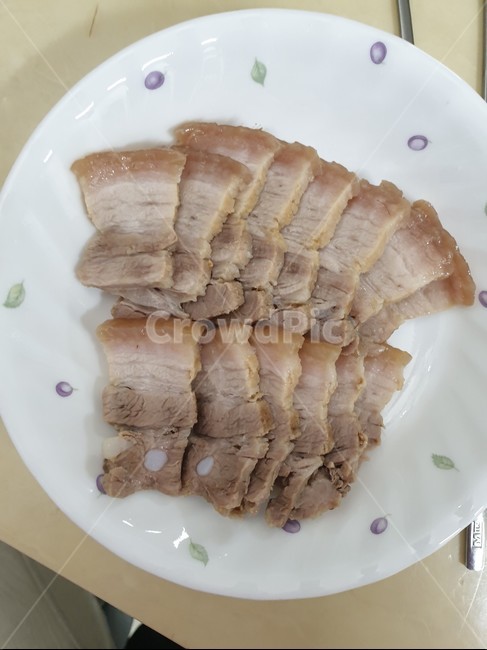 삼겹살,수육,음식,food,dish,접시,슬라이스,sliced