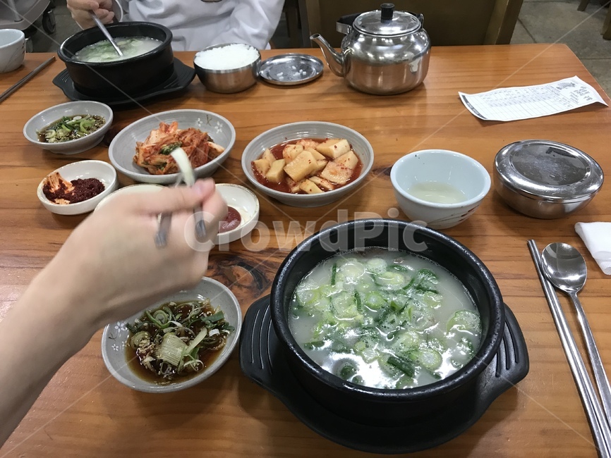 소머리국밥,국밥,한식,국물,소머리,음식,식재료,요리,food,cook,meal,dishes,food reserves,한식,한국음식,한국요리,korean food,korean dishes,korean meal,korean cook