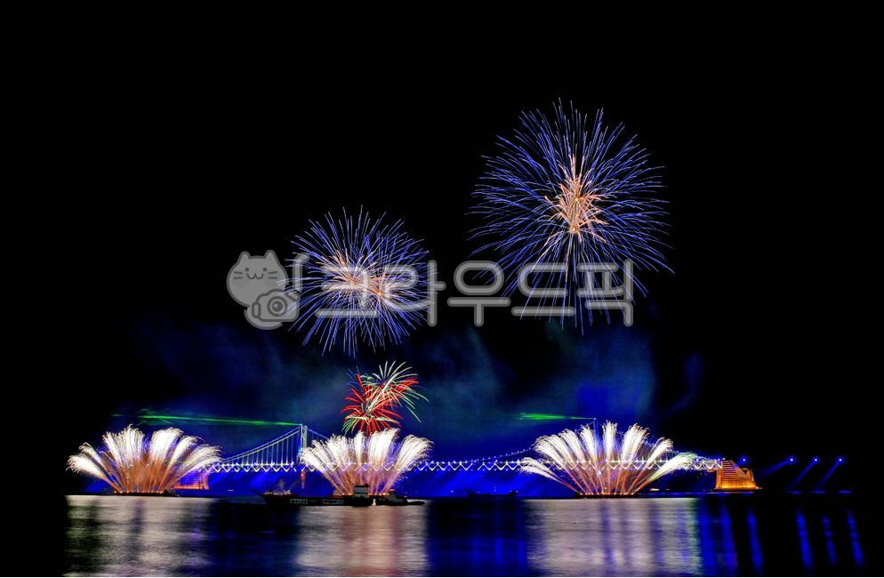 night view,Fireworks festival night view,Fireworks festival,Busan Fireworks Festival,Gwangalli Festival,Fireworks