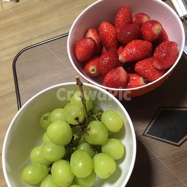 plant,식물,fruit,과일,food,음식,grapes,포도,후식,딸기,제철과일,상큼한,청포도