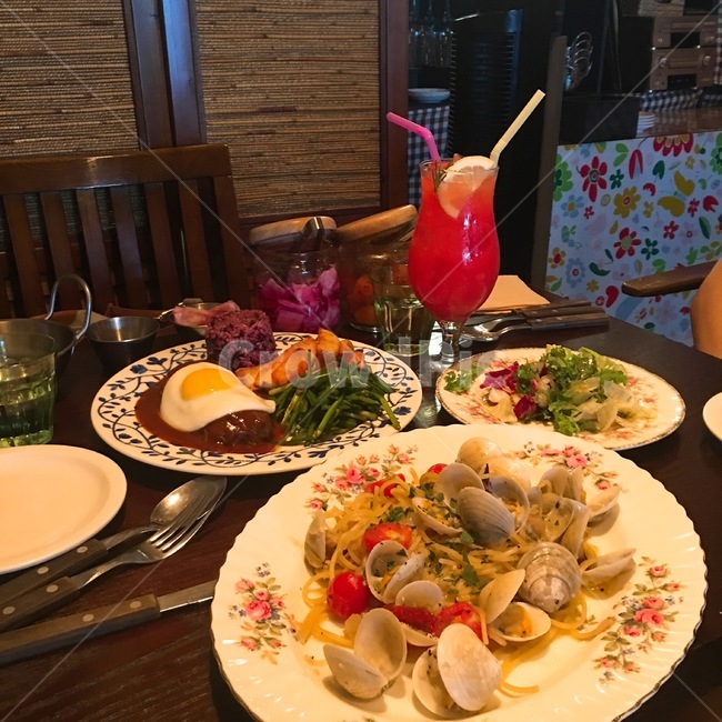 food,음식,meal,식사,dish,요리,함박스테이크,파스타,봉골레,조개,에이드,자몽에이드,음식,식재료,요리,food,cook,meal,dishes,food reserves,양식,서양음식,서양요리,western food,western dishes,western meal,western cook