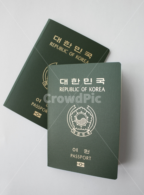 여권,한국여권,passport,대한민국여권,id,사물,물건,business,card,citizen,emigration,identification,identity,international,korea,pass,republicofkorea,security,한국,대한민국,클로즈업,탑앵글,탑뷰,탑,흰배경,여행,휴가,traveling,vacation,trip