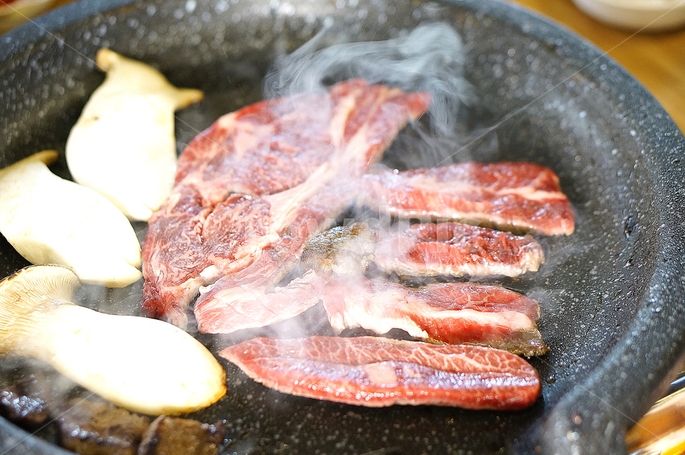 한우,생고기,등심,부채살,요리,식사,food,bbq,음식,식재료,요리,food,cook,meal,dishes,food reserves,육류,고기,meat