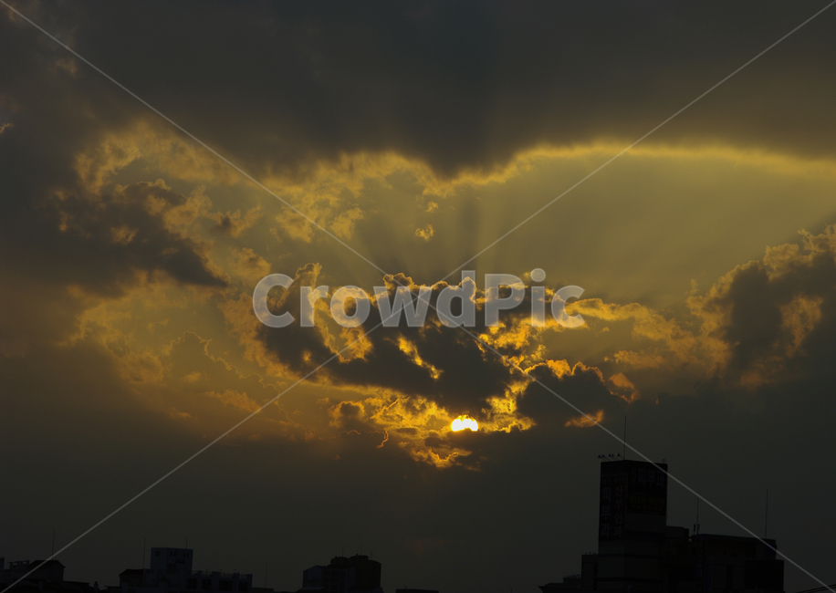 하늘,구름,sky,cloud,cloudysky,자연,풍경,nature,landscape,outdoors,옥외,weather,날씨,sunlight,햇빛