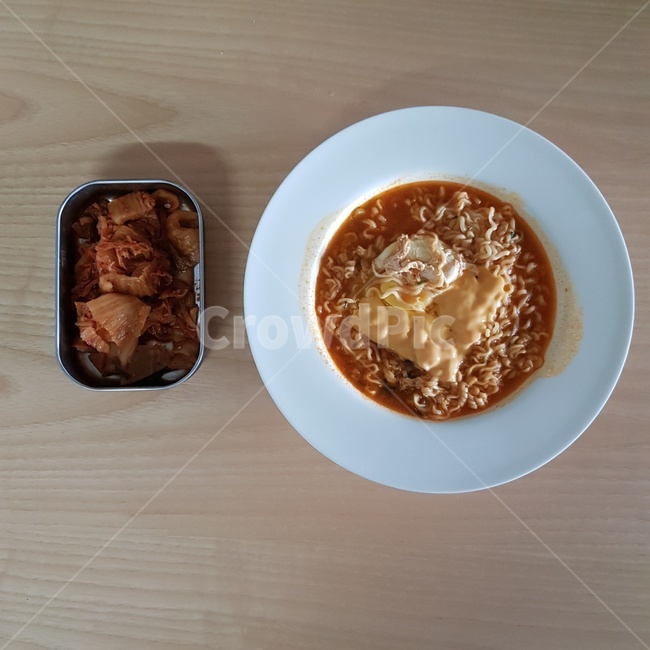 라면,치즈라면,김치,점심,점식식사,한끼,요리,음식,food,인스턴트,식품