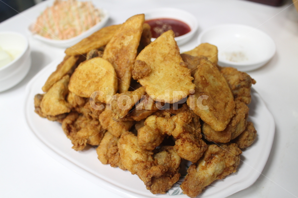 치킨,후라이드치킨,치맥,프라이드치킨,chiken,음식,식재료,요리,food,cook,meal,dishes,food reserves,육류,고기,meat