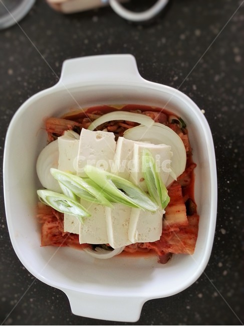 요리,두부김치찌개,두부,김치,찌개,반찬,술안주,음식,식재료,요리,food,cook,meal,dishes,food reserves,한식,한국음식,한국요리,korean food,korean dishes,korean meal,korean cook