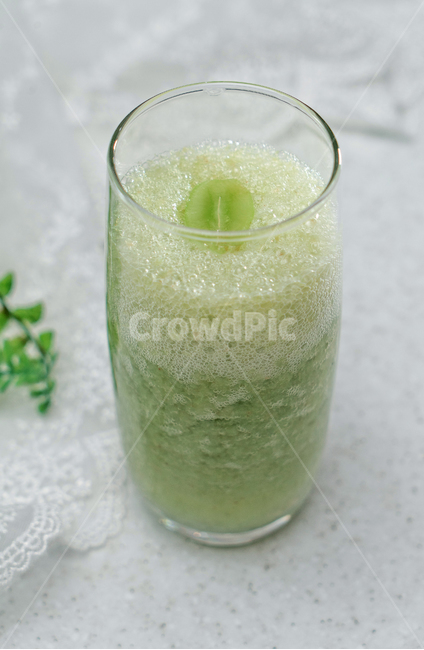 청포도주스,청포도,음료,주스,숟가락,수저,spoon,cutlery,drink,juice,greengrape,음료수,drink,beverage