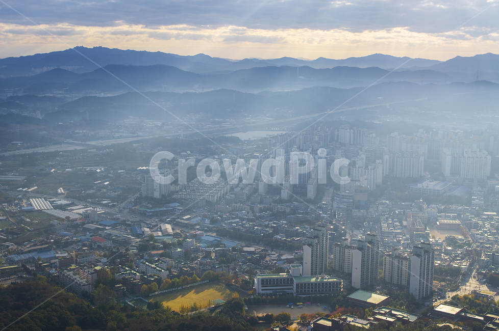 landscape,경치,nature,자연,outdoors,옥외,scenery,풍경,aerialview,조감도,부천,등산,등반,등정,소래산,정상,산정상,아침,새벽,구름,해,해내림,dawn,morning,mountain,topofthemountain,bucheon,sorae,soraemountain,도시,풍경,city,landscape